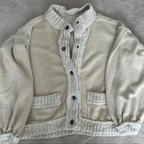 Free People We The Free Cute In This Cardi small - Picture 6 of 6